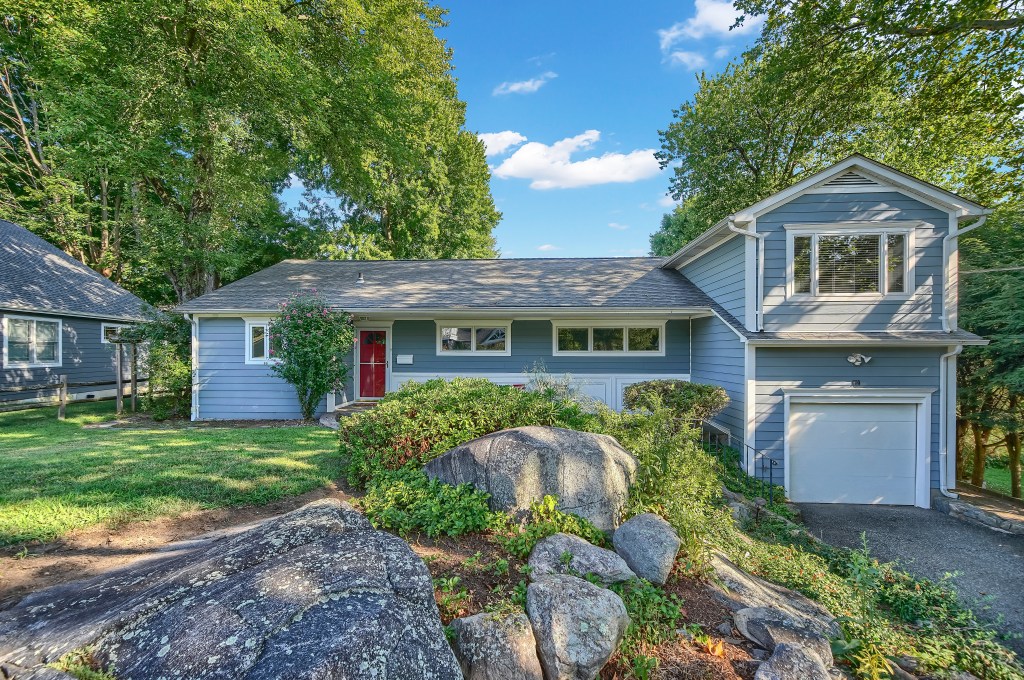 170 Crest Drive Tarrytown, New&nbsp;York